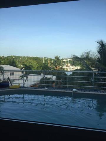 Maison d’hôte pour 3 personnes, avec jardin ainsi que piscine et vue à Le Gosier