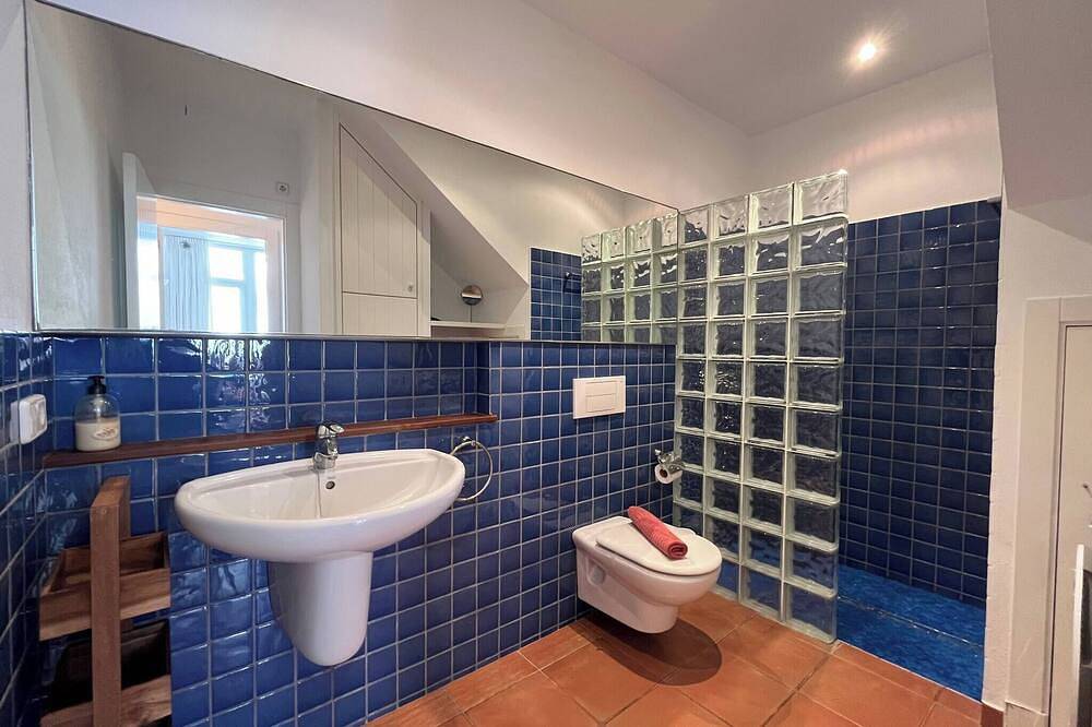 Entire apartment, In a very quiet area within the town in Fornells, Es Mercadal