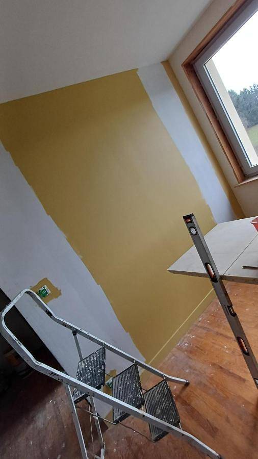 Chambre d’hôte pour 6 personnes, avec terrasse et sauna ainsi que vue et piscine, animaux acceptés