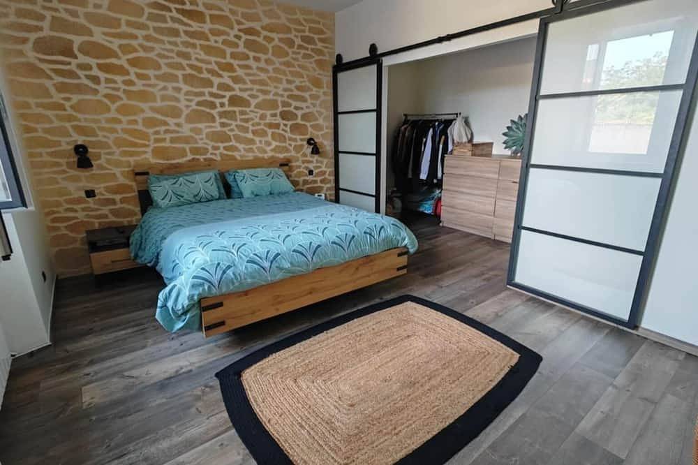 Upscale family villa in Saint-Sever, Landes