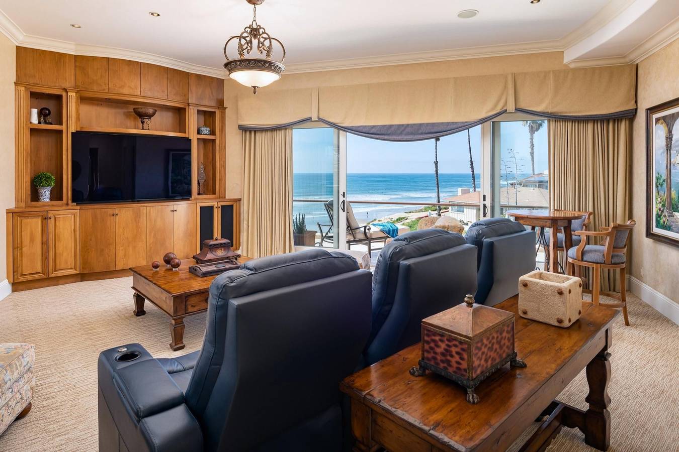 B5368 Crystal Shores Villa in Pacific Beach, San Diego County