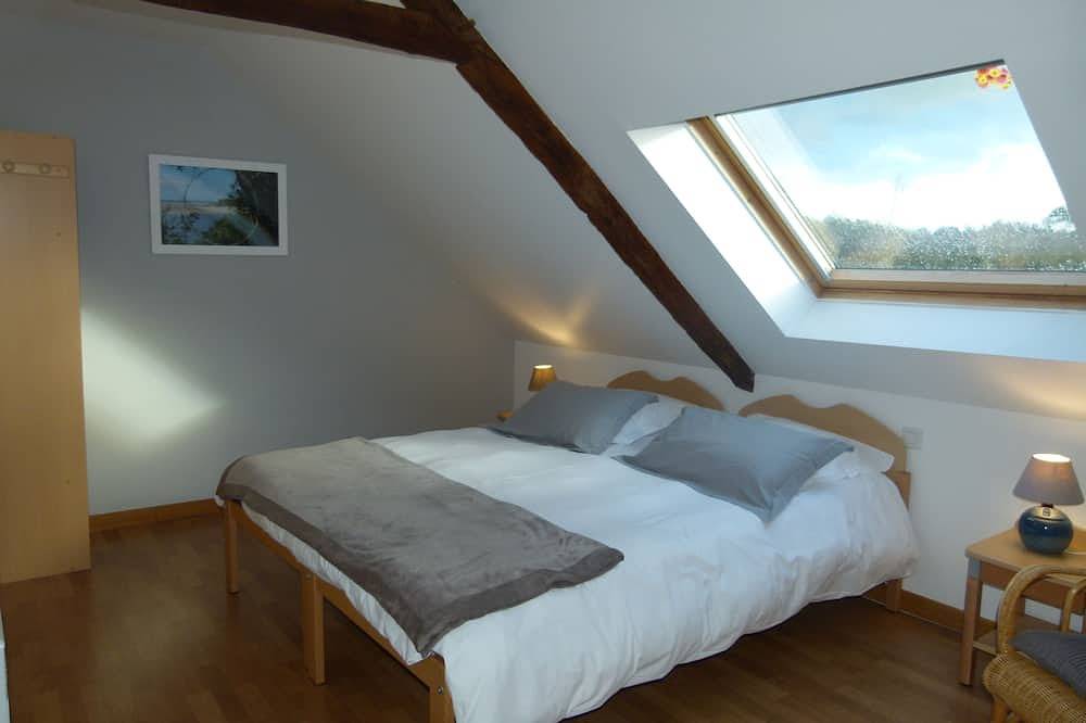 Cottage 12 oder 14 Sitze Gruppe (2 ch Rmcs in Bauernhaus aus Stein mit Garten) in Hillion, Côte de Goëlo