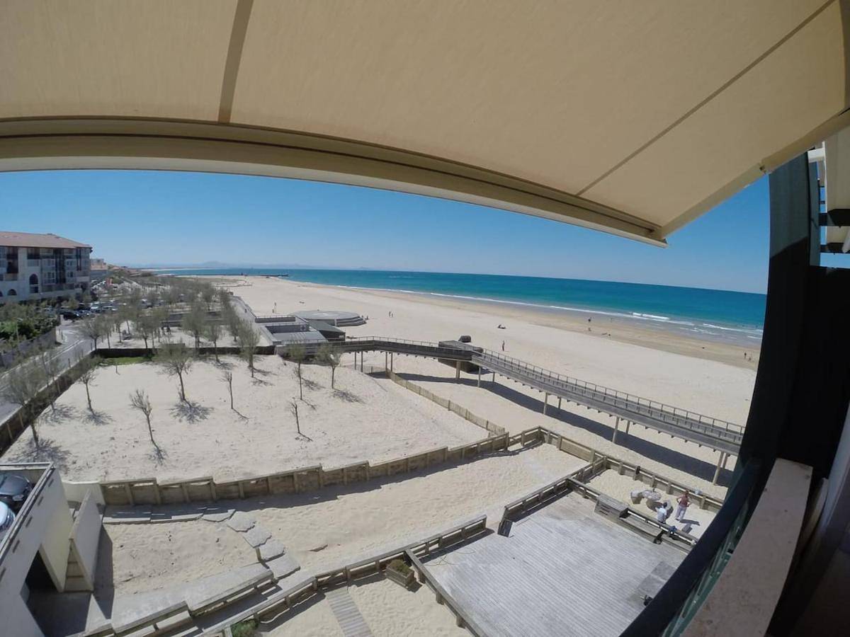 Appartement entier, Studio front de mer Hossegor vue ocean plein sud 2 personnes in Hossegor, Côte d’Argent