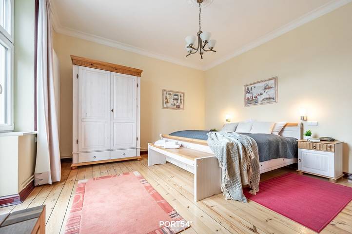Ganze Wohnung, Villa Büsum Norderpiep - zentrale Ferienwohnung für 5 Personen mit Dachterrasse in Hafen Büsum, Büsum