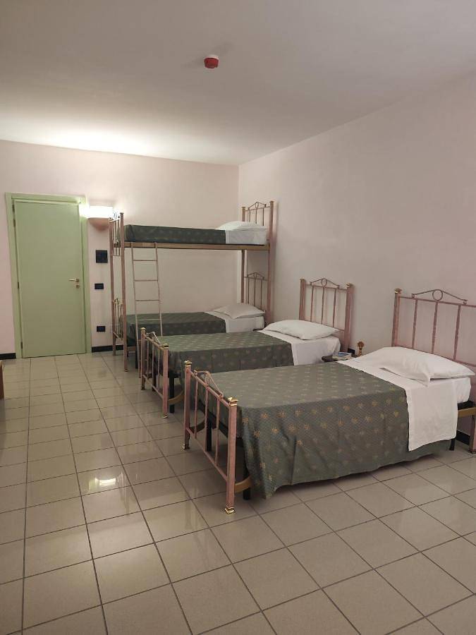 Quadruple Room with Private Bathroom in Castrovillari, Province de Cosenza