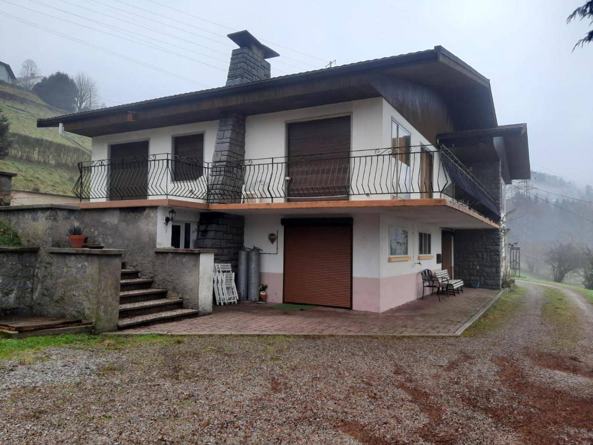 Five-Bedroom House in Cornimont, Parc naturel régional des Ballons des Vosges