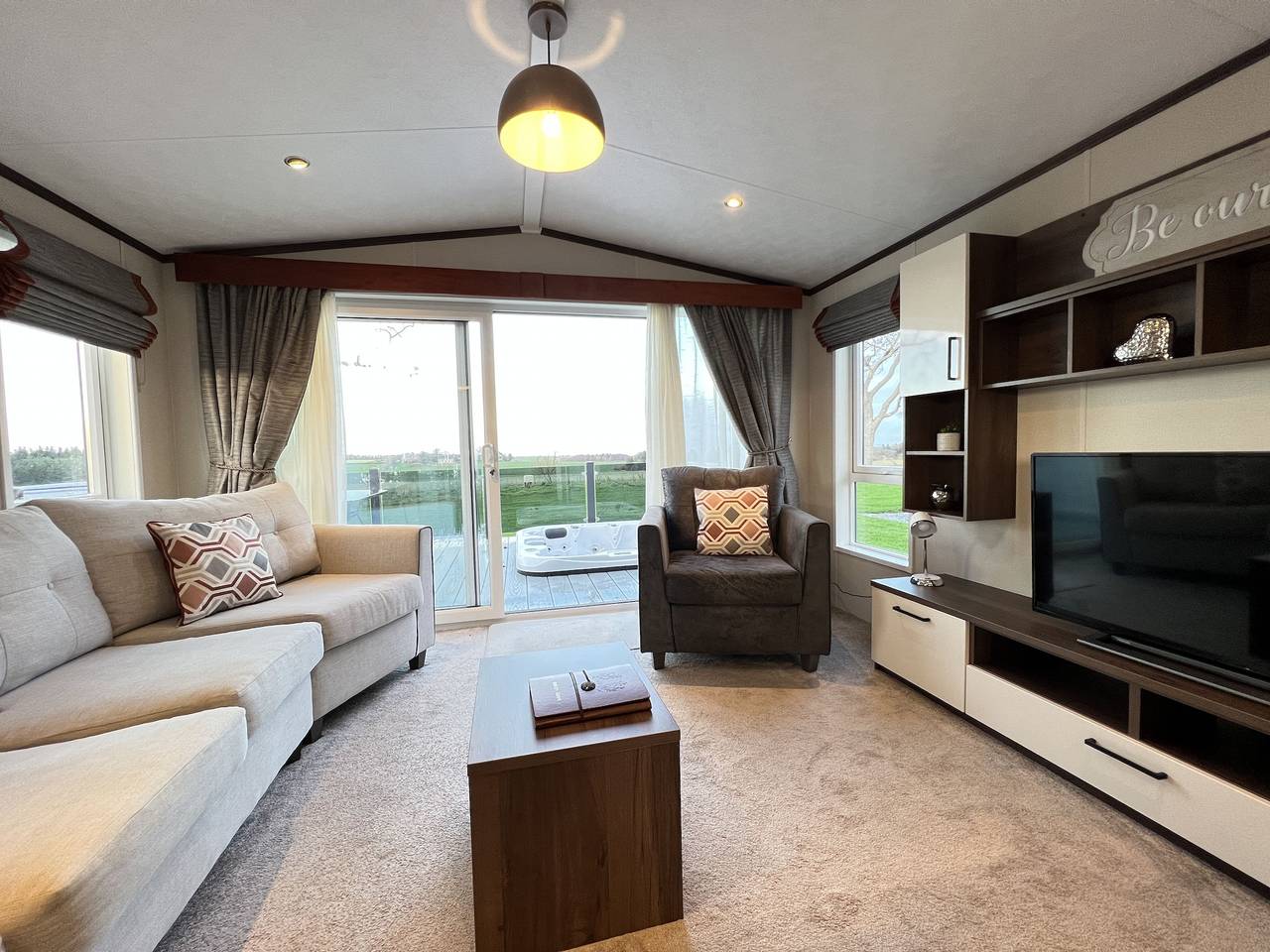 Purple Thistle Lodge 32, Stewarts Resort in Fife region