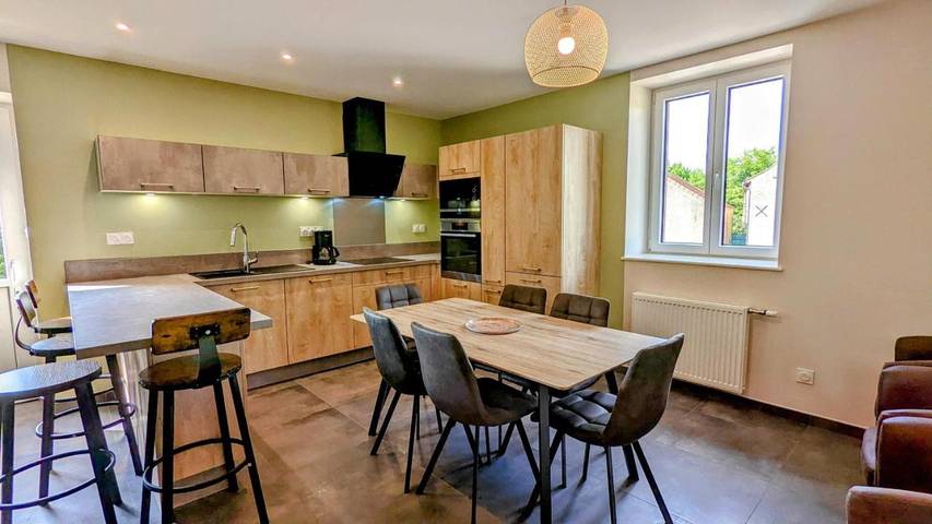 Location de vacances pour 6 personnes, avec jacuzzi et terrasse à Sainte-Marie-la-Blanche - 2