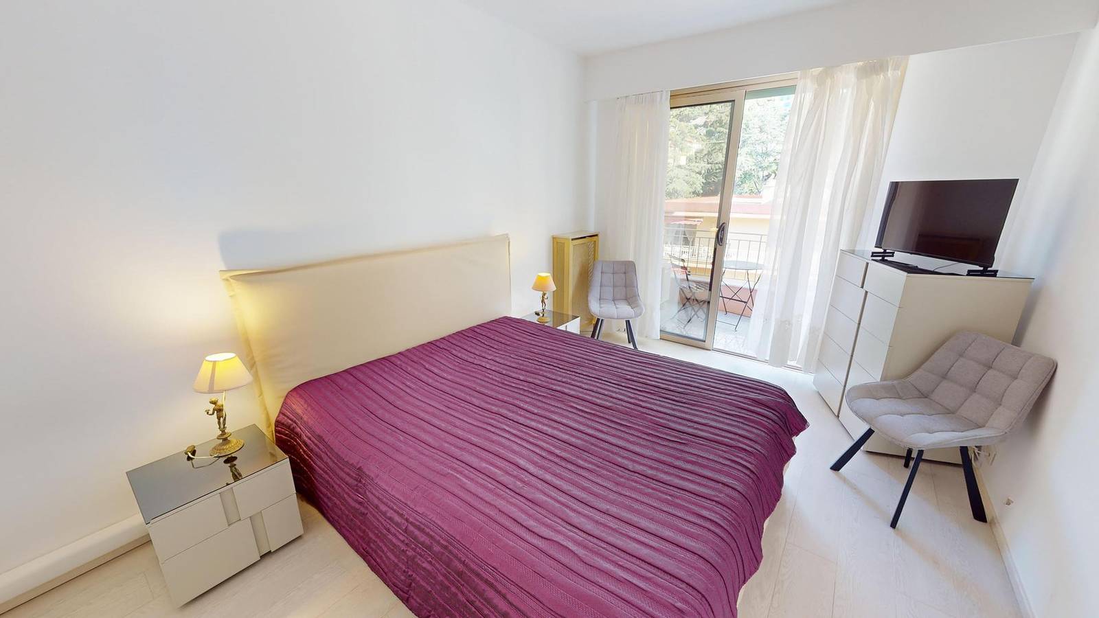 Ganze Ferienwohnung, Giotto - Magnificent and large air-conditioned 2-room apartment facing the sea with 2 terraces and garage - 21Gp in Menton, Nizza und Umgebung