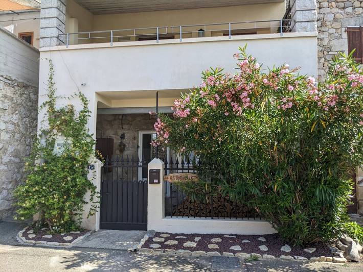 Gîte pour 12 personnes, avec balcon