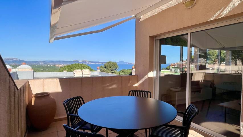 Appartamento per 4 persone, con piscina e terrazza in Begur