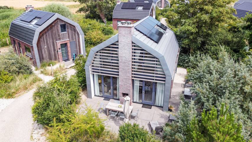 Ferienhaus für 6 Personen, mit Balkon/Terrasse und Terrasse sowie Garten und Sauna
