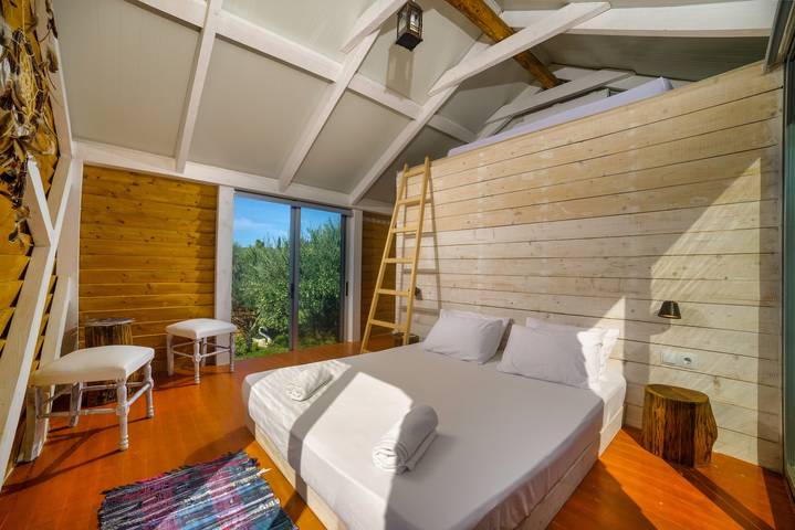 Country House 'Terra Vine Collection - Dream' with Wi-Fi and Air Conditioning in Vanato, Zákynthos