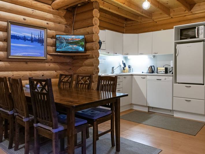 Kilpolan orvokki, pauliina ja karoliina in Satakunta