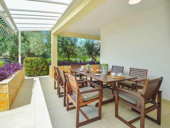Location de vacances pour 8 personnes, avec jardin et balcon à Tribunj - 2