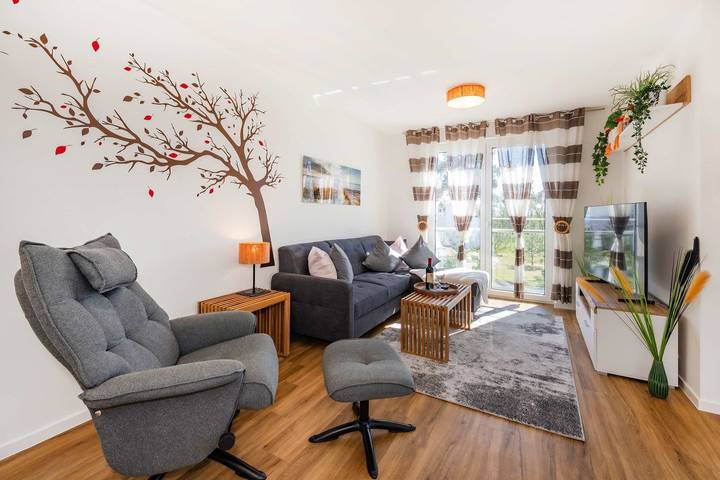 Ferienwohnung für 4 Personen, mit Sauna und Seeblick sowie Balkon - 1