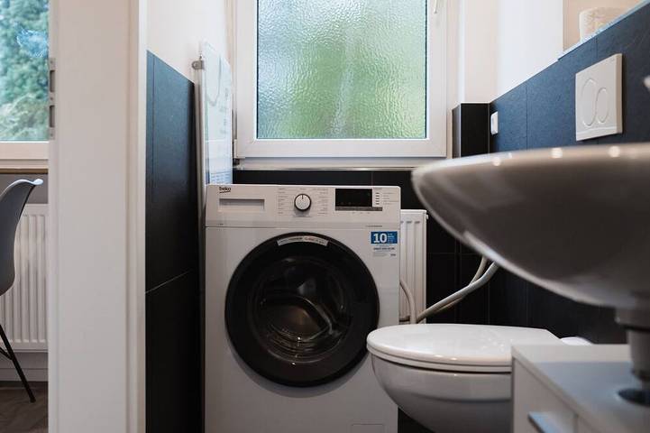 Ganze Wohnung, Kleines Apartment mit Balkon in Wiesloch, Kraichgau