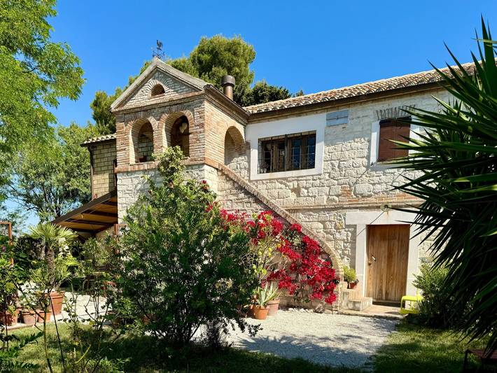 Casa vacanza per 8 persone, con terrazza e giardino, con animali domestici in Riviera del Conero