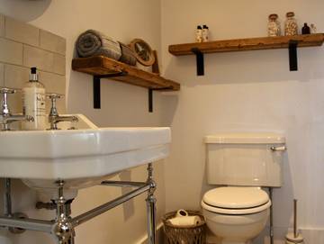 Chalet for 2 People in Brighstone, South East England, Photo 4