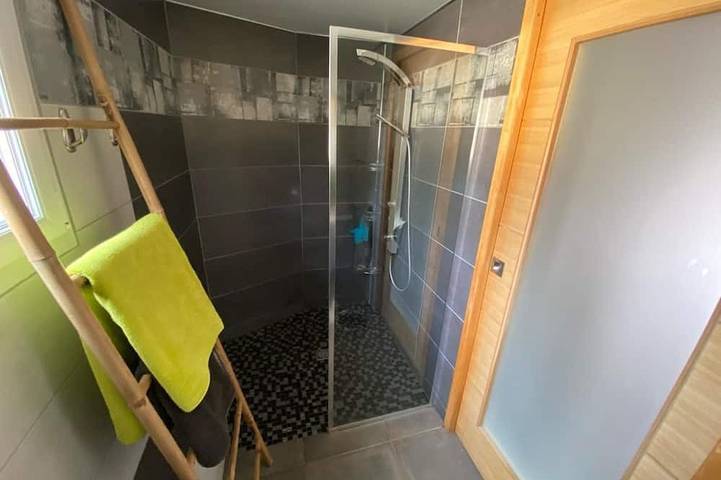 Location de vacances pour 10 personnes, avec piscine et jardin à Meyrannes - 4