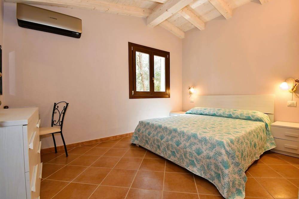 Air-conditioned cottage with garden and barbecue in Rena Majore, Gallura