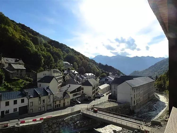 Ganze Wohnung, Gemütliche Wohnung, mit überdachtem Parkplatz und Wifi, in der Nähe des Zentrums von Barèges in Sers, Nationalpark Pyrenäen