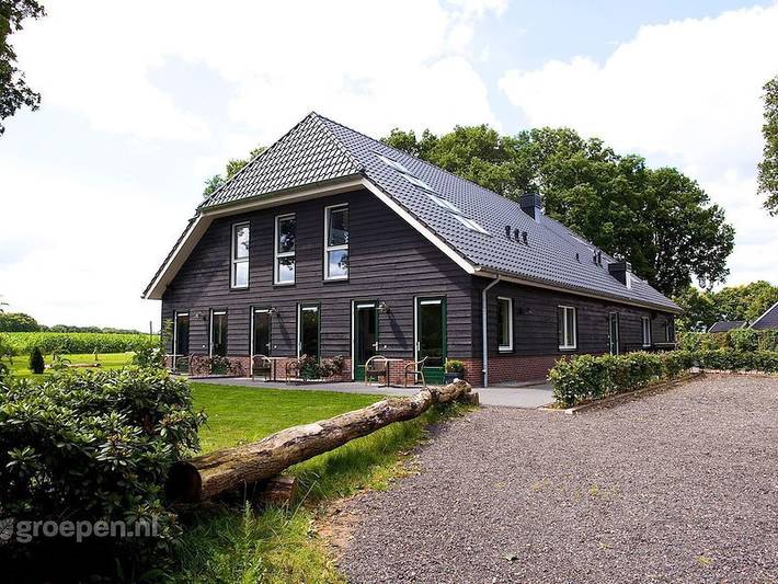 Ferienhaus für 84 Personen, mit Whirlpool und Terrasse sowie Balkon/Terrasse - 1