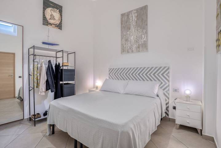 Appartement entier, Two Bedrooms Apt in Sorrento Center with Terrace in Spiaggia pubblica di Sorrento, Sorrento