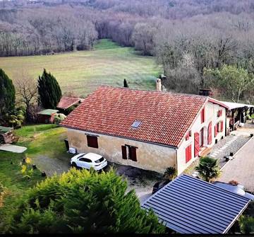 Gîte pour 12 personnes, avec jardin à Pouillon