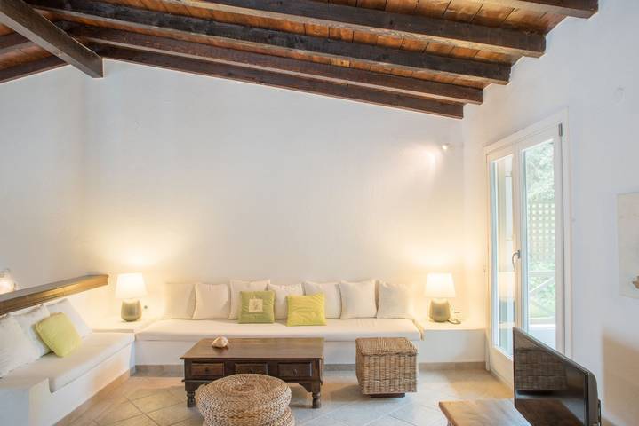 Villa für 4 Personen mit Balkon in Sporaden