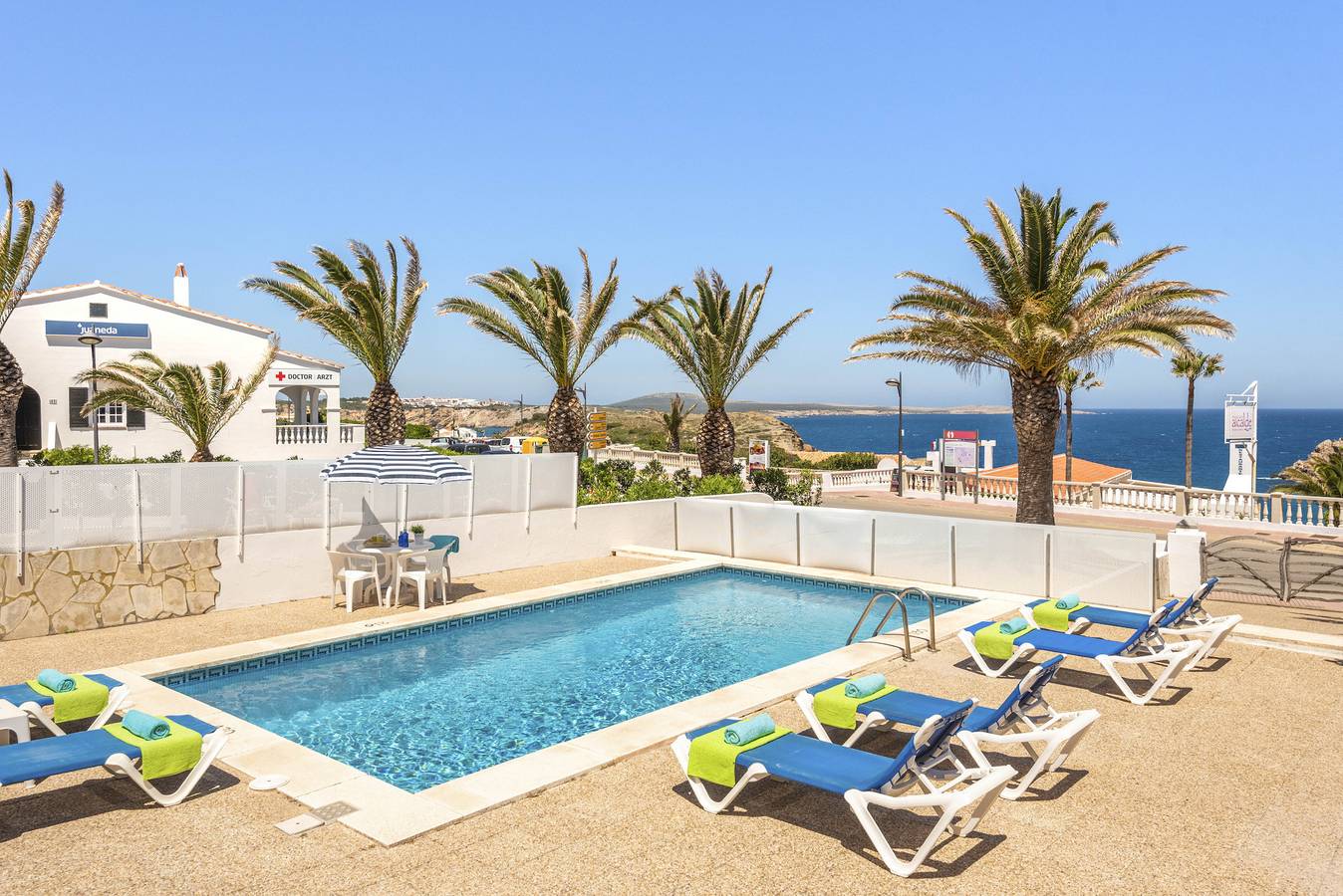 Villa Mar Azul in Arenal d'en Castell, Es Mercadal