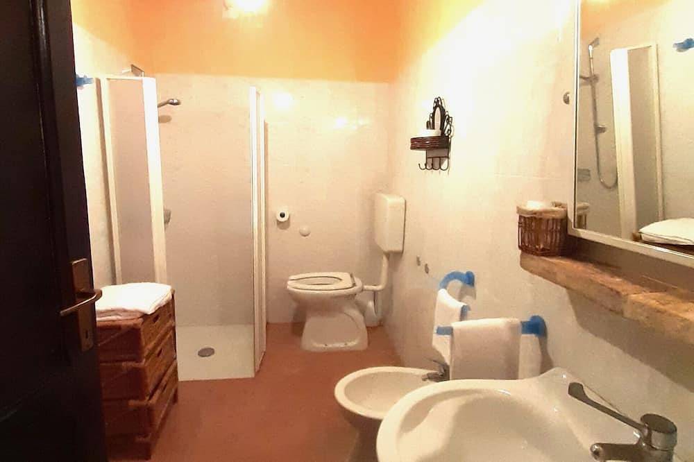 Ganze Wohnung, Zweizimmerwohnung \"Cinghiale\" im Landhaus Urbino. 4 p Atemberaubende Aussicht in Urbino, Pesaro-Urbino