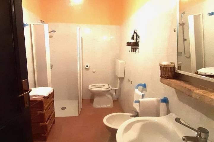 Appartamento intero, In Casale appartamento indipendente 2+2 persone. Vista mozzafiato! in Urbino, Pesaro-Urbino