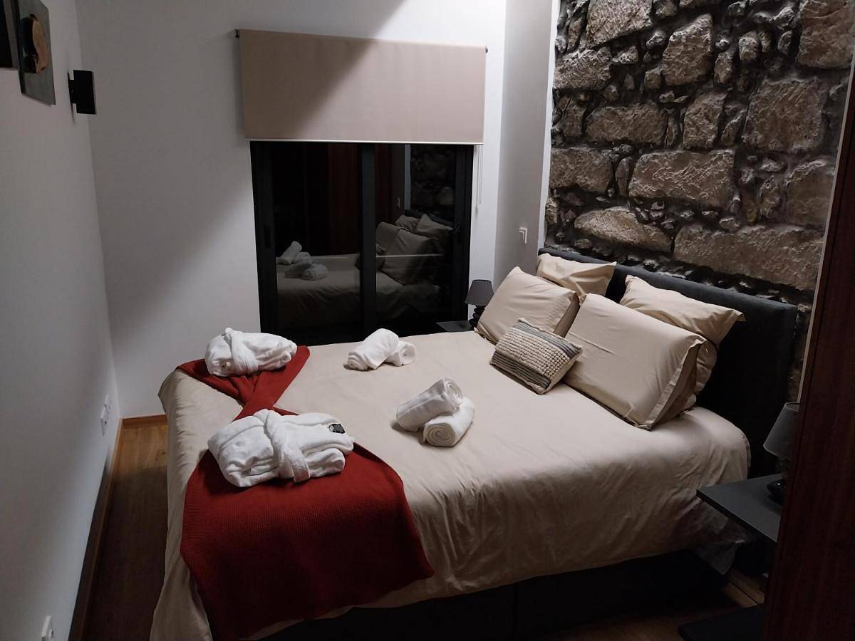 Suite with Sea View in São Miguel Island, Algarvia