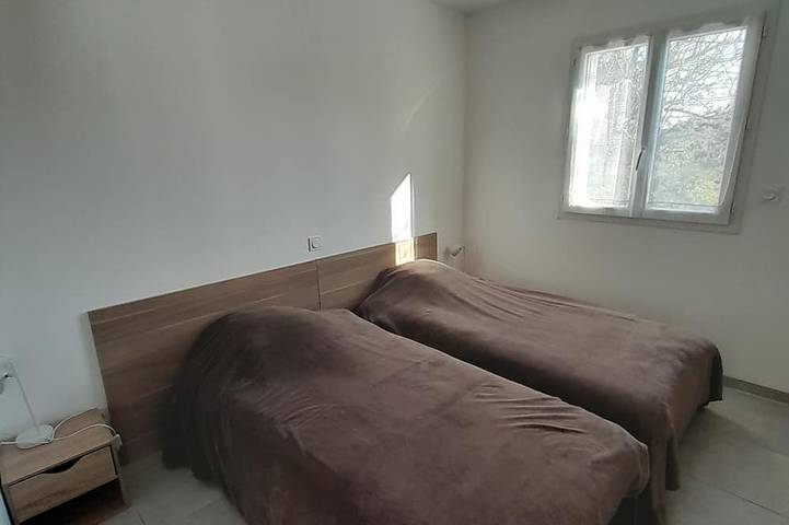 Location de vacances pour 6 personnes, avec jacuzzi et jardin à Combas - 2