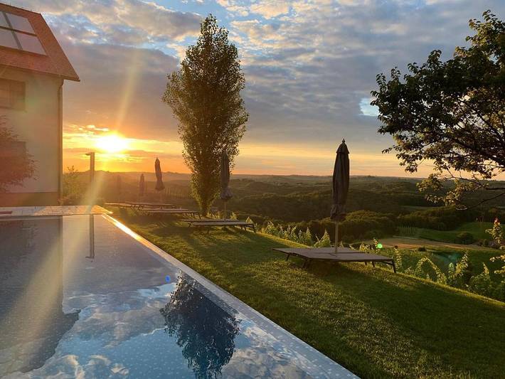 Hotel für 2 Personen, mit Whirlpool und Sauna sowie Pool und Garten