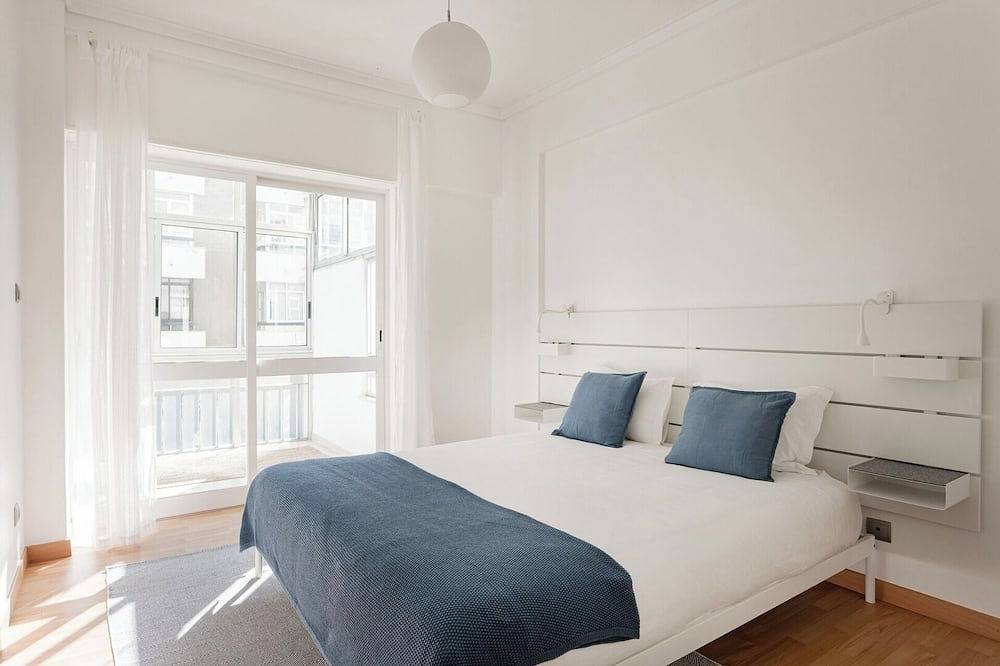 Ganze Wohnung, Luz and Mar @ Coastal Oeiras in Oeiras, Costa de Lisboa