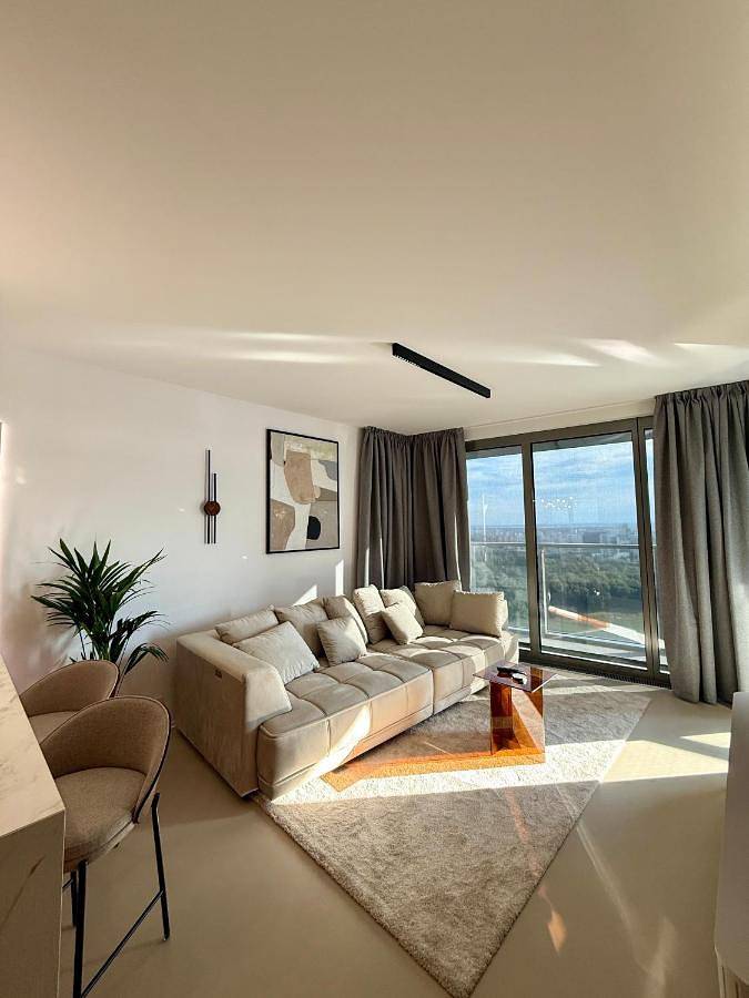 Ferienwohnung für 4 Personen, mit Balkon und Ausblick, kinderfreundlich in Bratislava