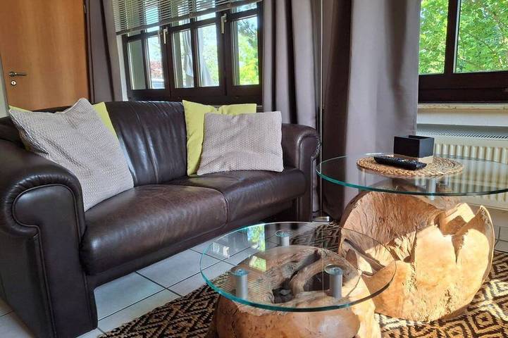 Ganze Wohnung, Hofmann's Ferienwohnung - Appartement/Fewo mit Terrasse in Ahrweiler, Bad Neuenahr