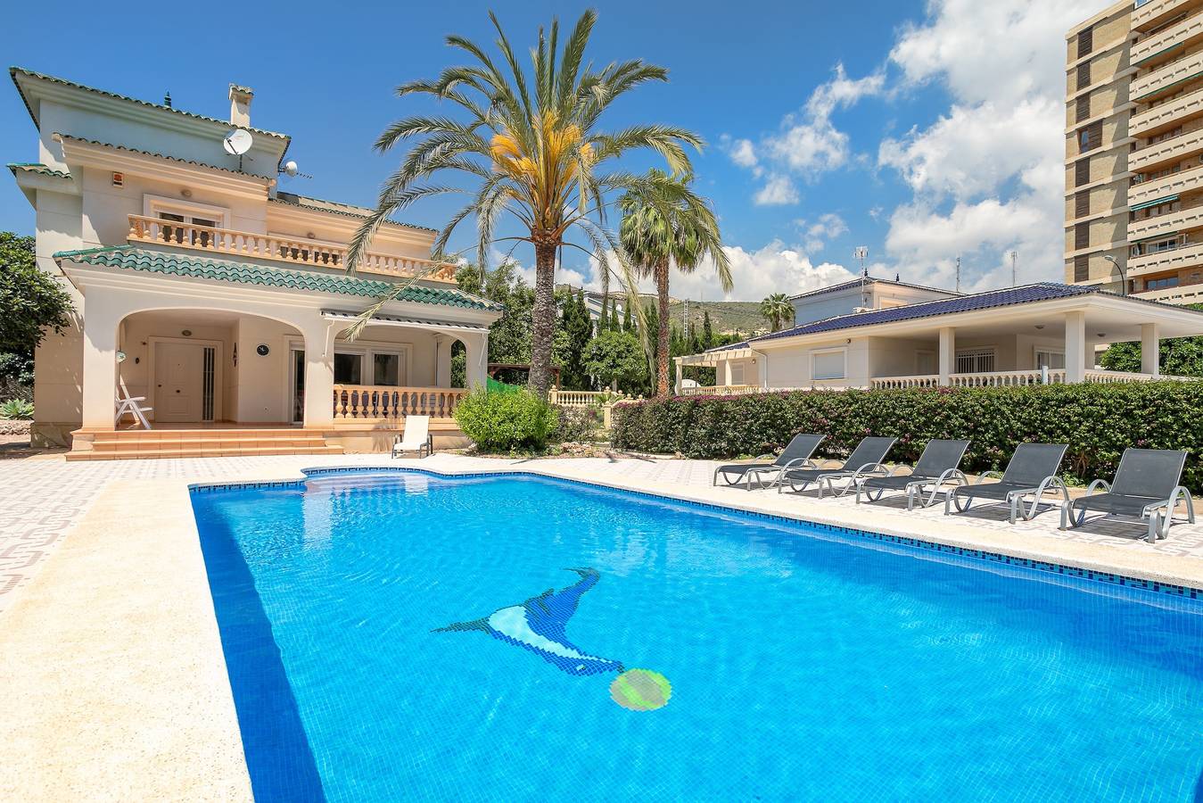 Beautiful Villa Fortuna for 8 with Private Pool, Terrace & Wi-Fi in La Merced, el Campello