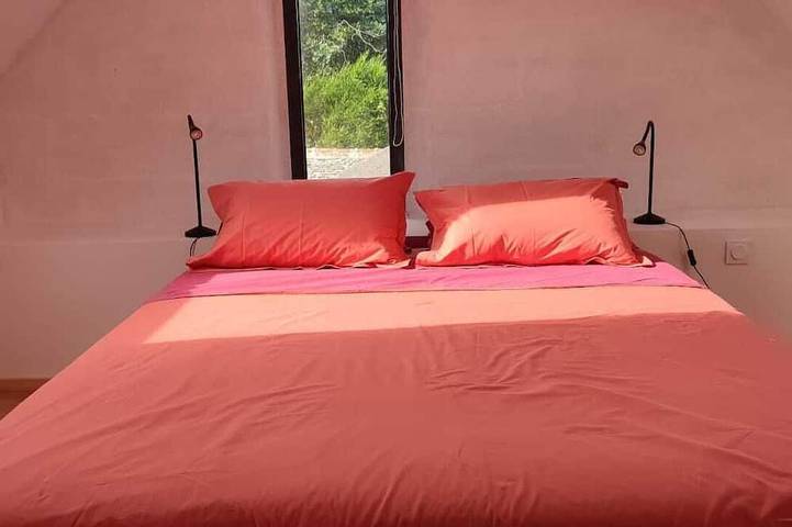 Location de vacances pour 4 personnes, avec jardin à Guimaëc - 2