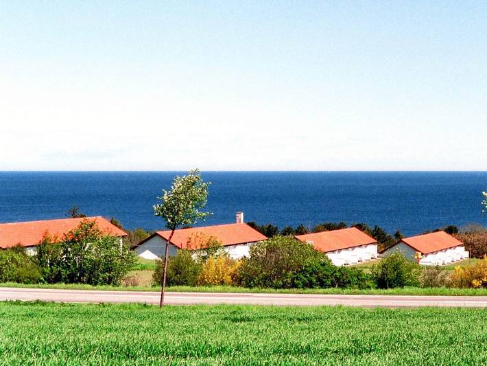 Ferielejlighed for 2 personer, med Terrasse og Pool i Allinge-Sandvig