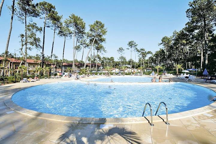 Ferienwohnung für 6 Personen, mit Pool und Balkon - 1