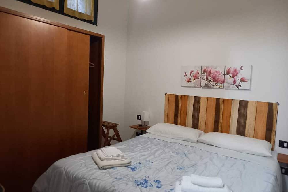 Entire apartment, Villa 150 m from the sea From 2 To 10 August Offer !!! in Santa Maria Navarrese, Ogliastra Province