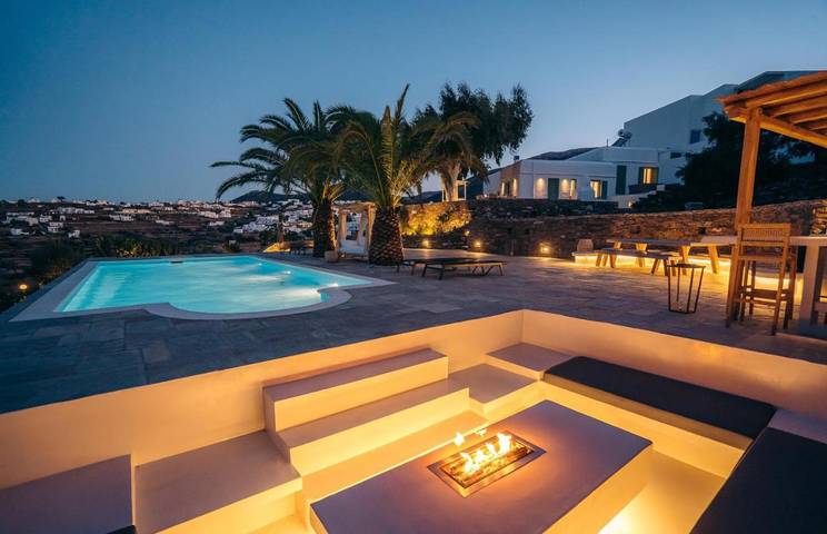 Location de vacances pour 7 personnes, avec jardin ainsi que piscine et vue dans Apollonia