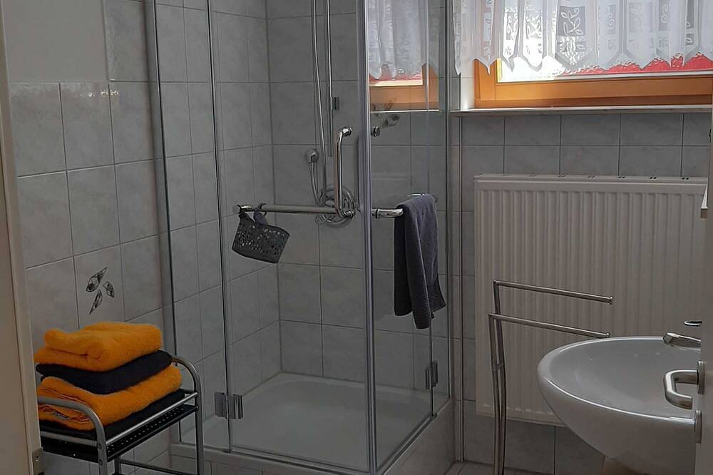 Ganze Wohnung, Ferienwohnung Am Südhang - Ferienwohnung 43qm, max. 4 Personen in Ettenheim, Südschwarzwald