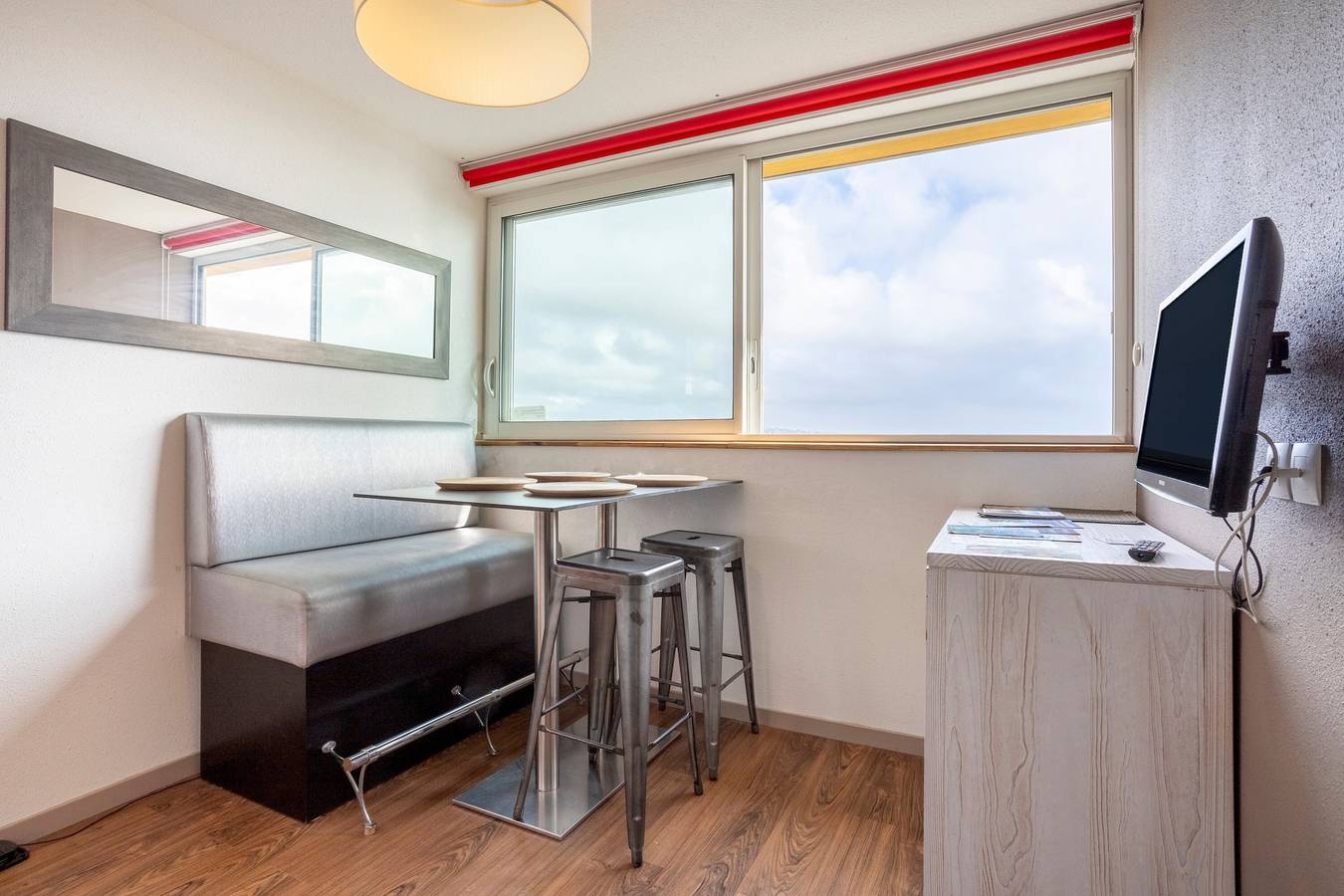 Appartement entier, Appartement 'Duplex Vue Mer' - parking - wifi in Audierne, Côte de Cornouaille