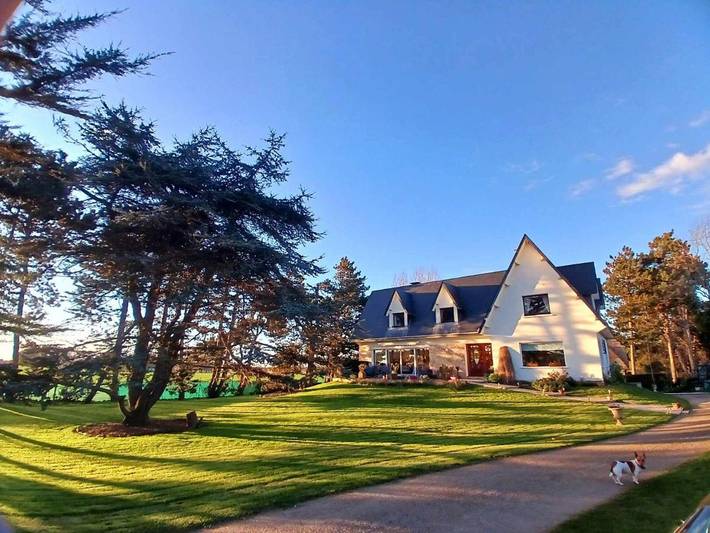 Chambre d’hôte pour 2 personnes, avec vue et jardin, animaux acceptés