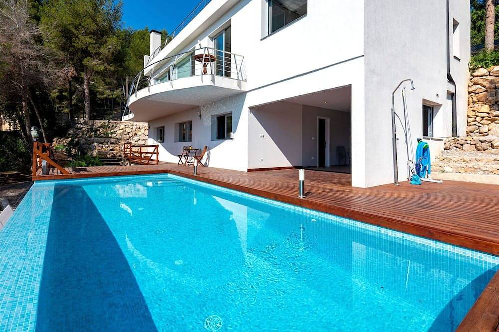 Casa Majestic: Sophistication and comfort in Cunit, Costa Dorada