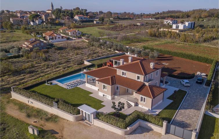 Ferienhaus für 10 Personen, mit Terrasse und Whirlpool in Kastelir - 2